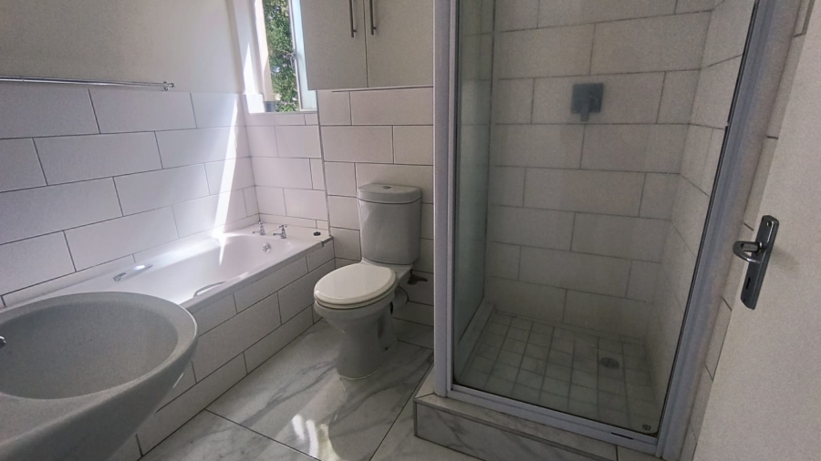 2 Bedroom Property for Sale in Sonstraal Heights Western Cape